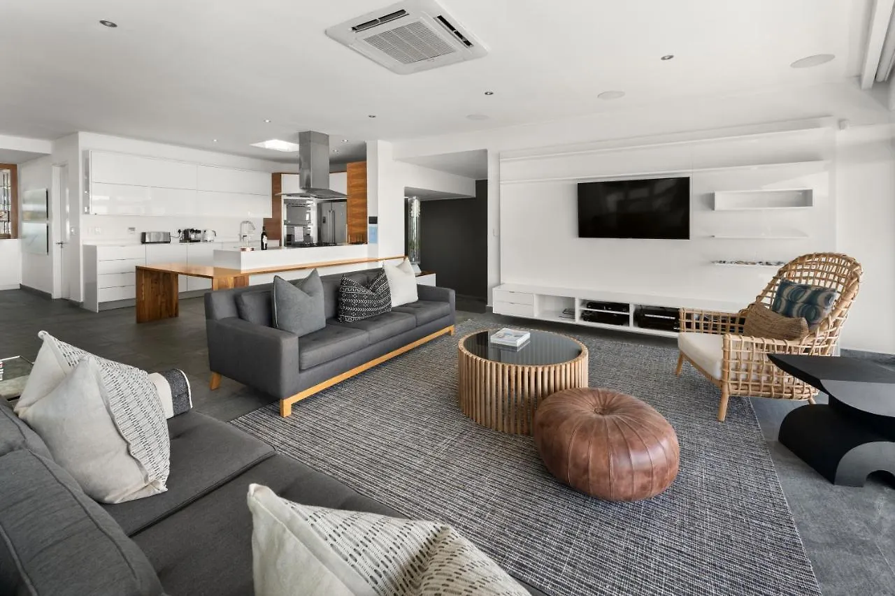Villa Ravensteyn - Camps Bay Luxury Villa Cape Town