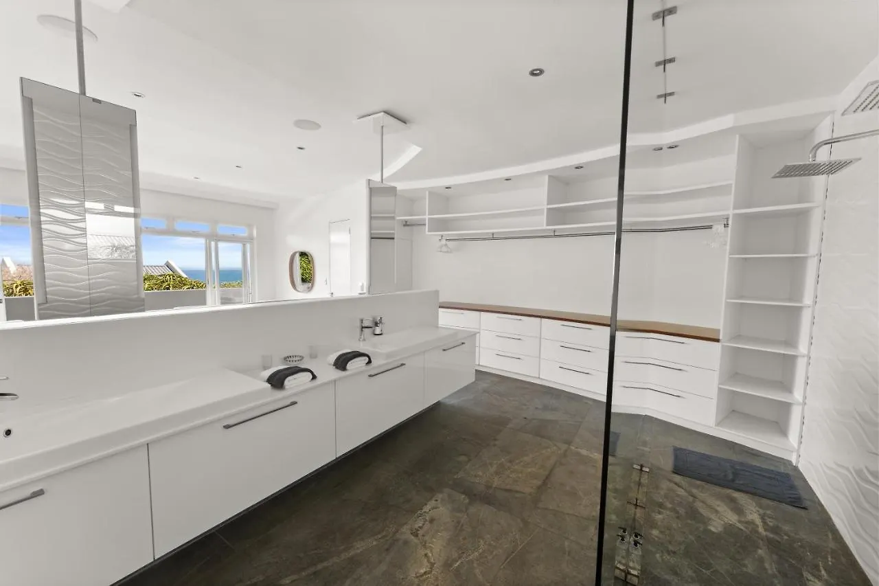 Villa Ravensteyn - Camps Bay Luxury Villa Cape Town